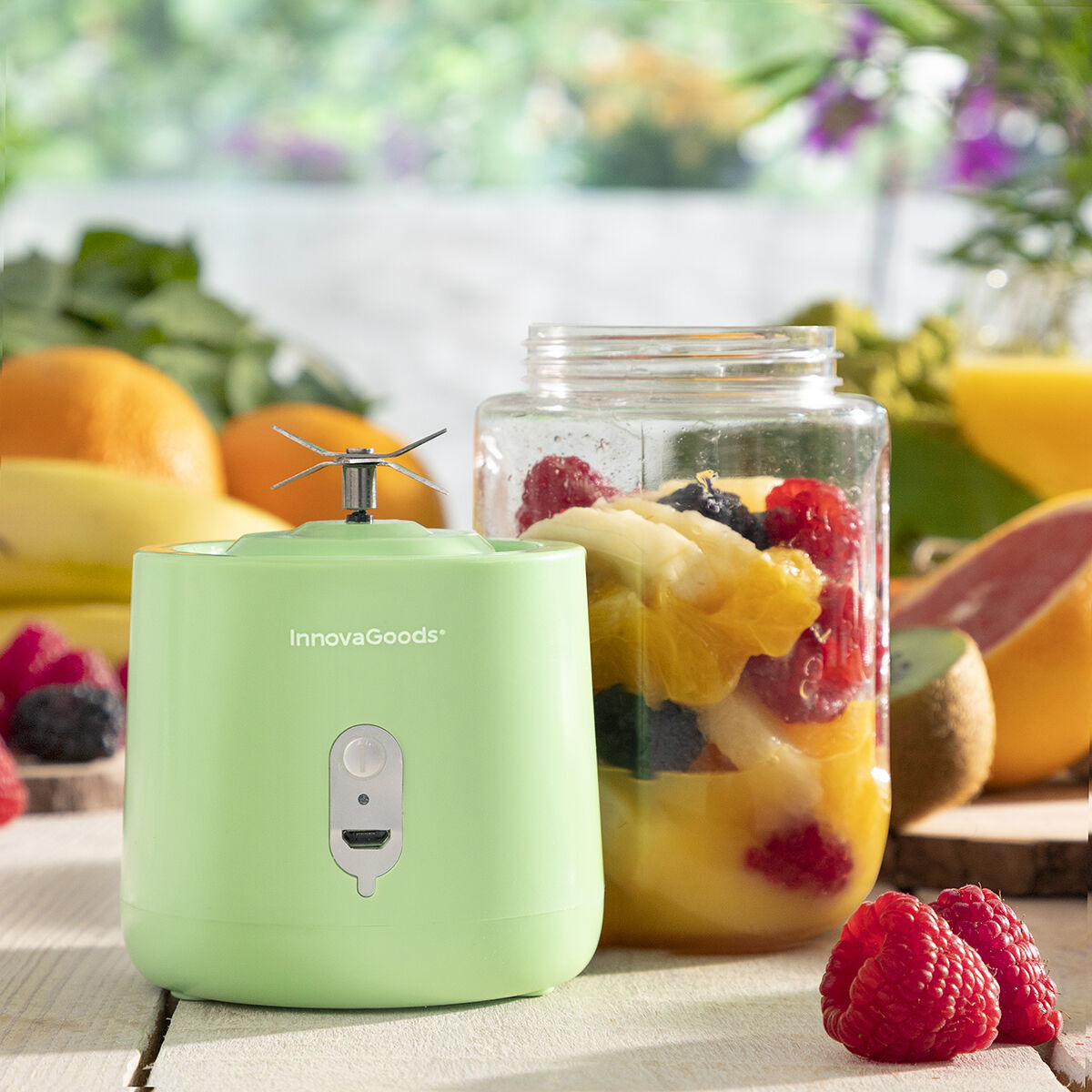 BlendMate™ – Portable Rechargeable Blender Bottle