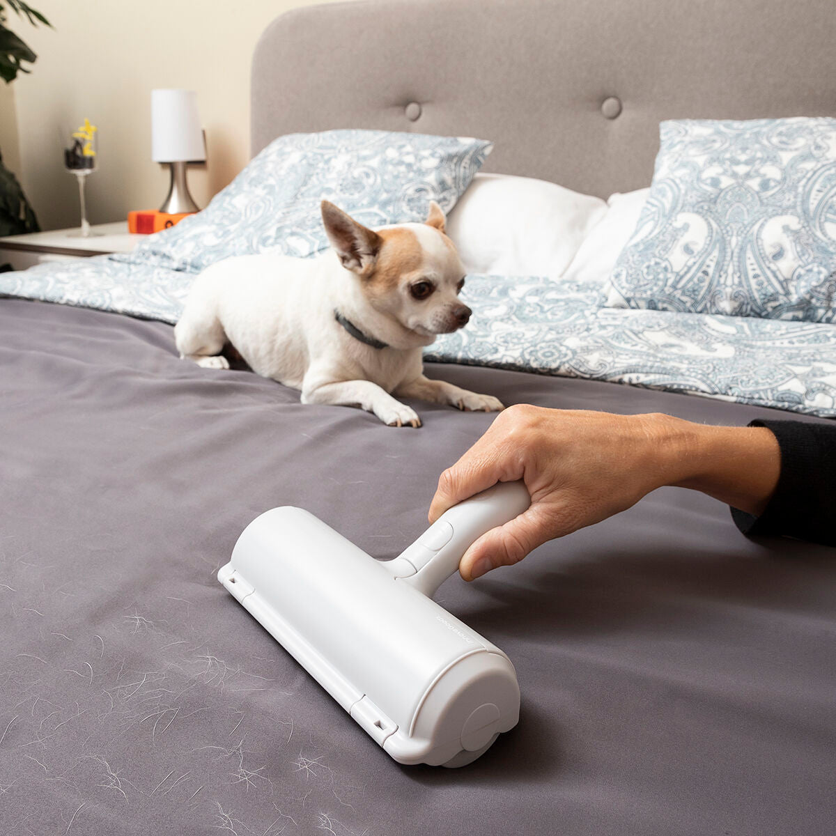FurSweep™ – Reusable Pet Hair Remover Roller